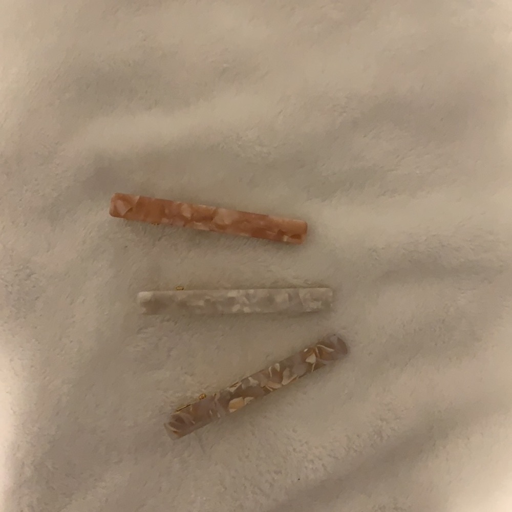 Set of 3 Barrette’s - Picture 2 of 8